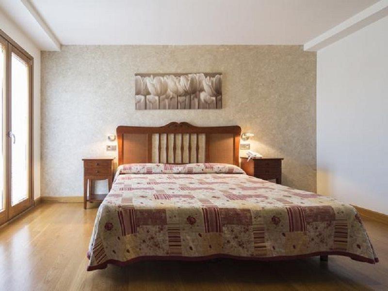 Hotel Casa Azcona Zizur Mayor Esterno foto