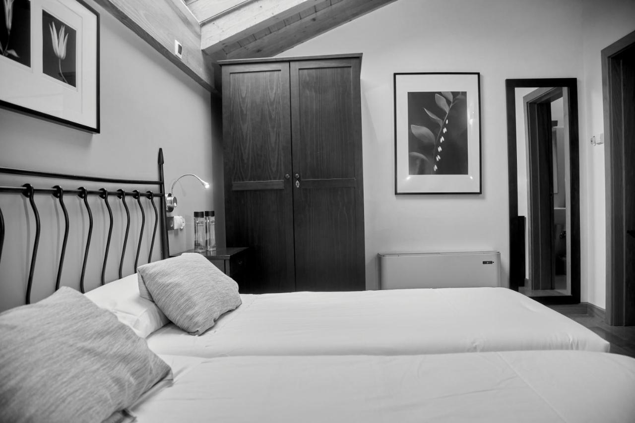 Hotel Casa Azcona Zizur Mayor Esterno foto