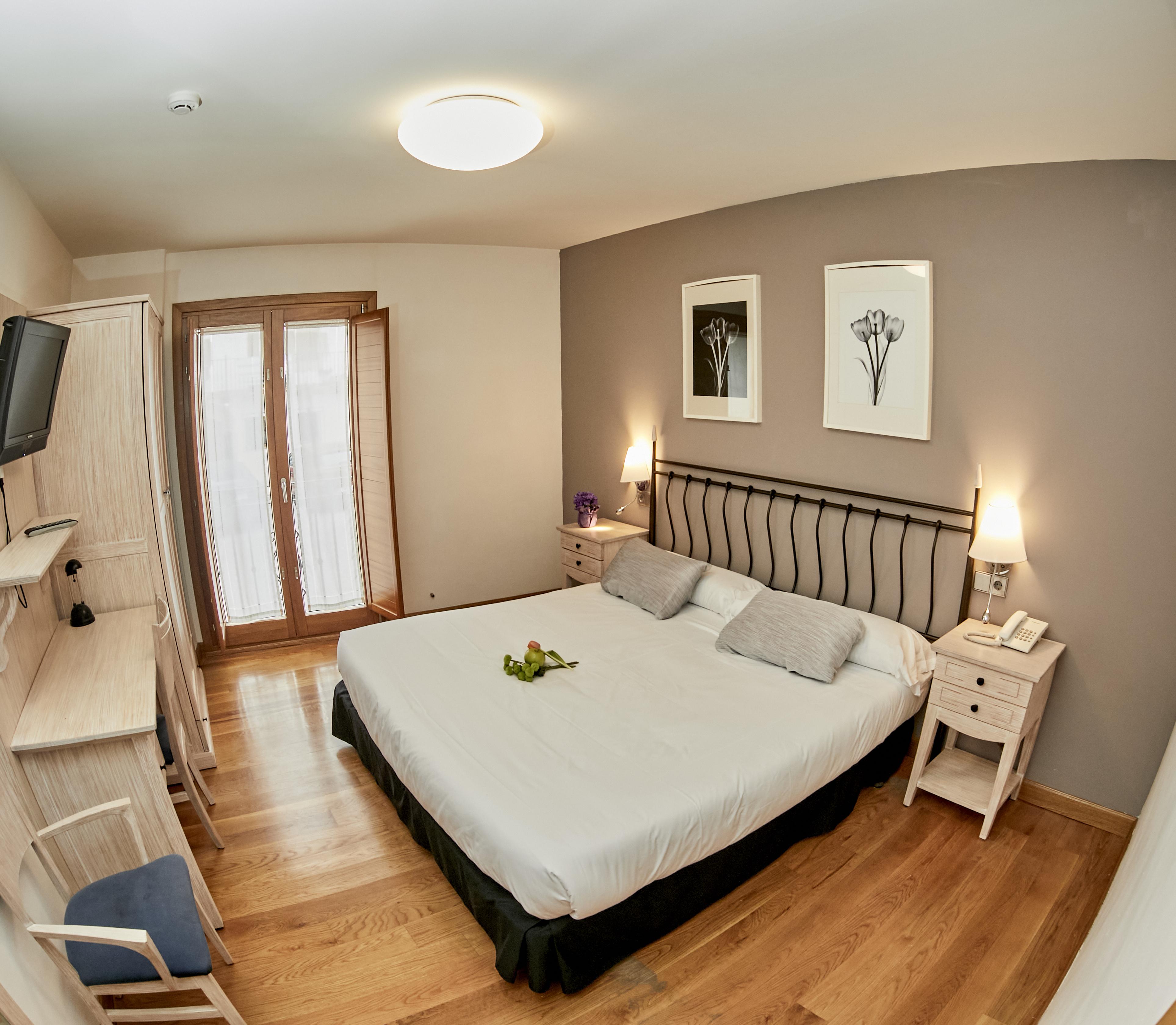 Hotel Casa Azcona Zizur Mayor Esterno foto
