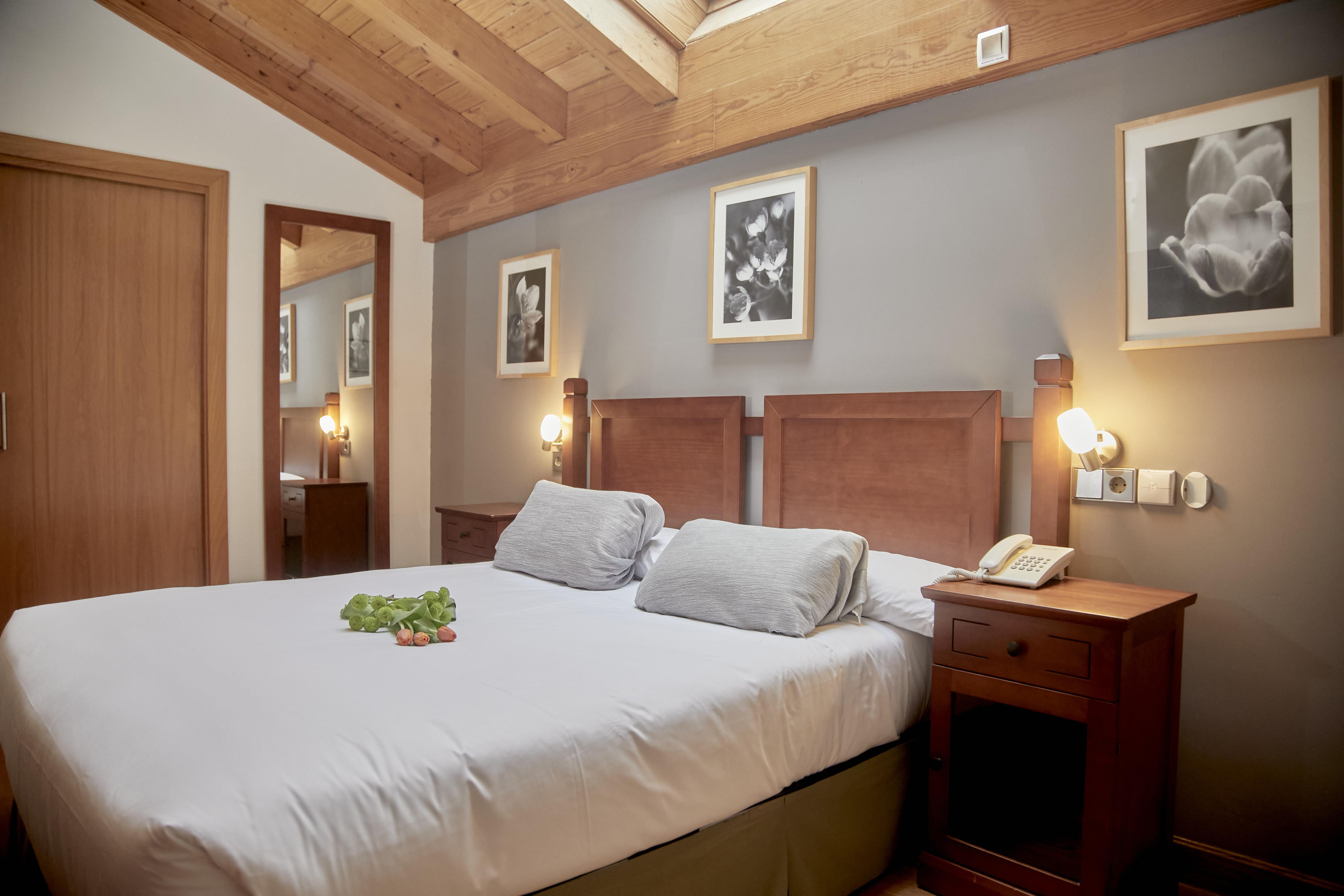 Hotel Casa Azcona Zizur Mayor Esterno foto